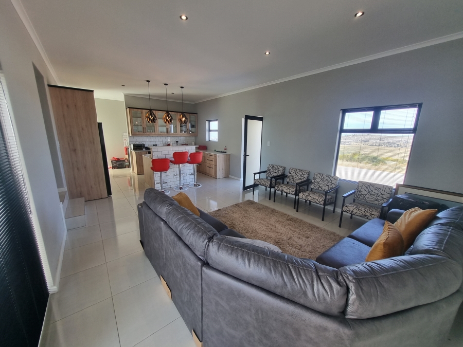 To Let 3 Bedroom Property for Rent in Hoogland Western Cape